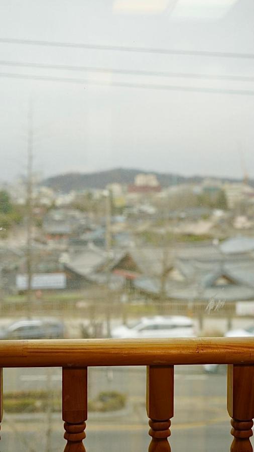 The Jeongga Vandrehjem Jeonju Eksteriør billede