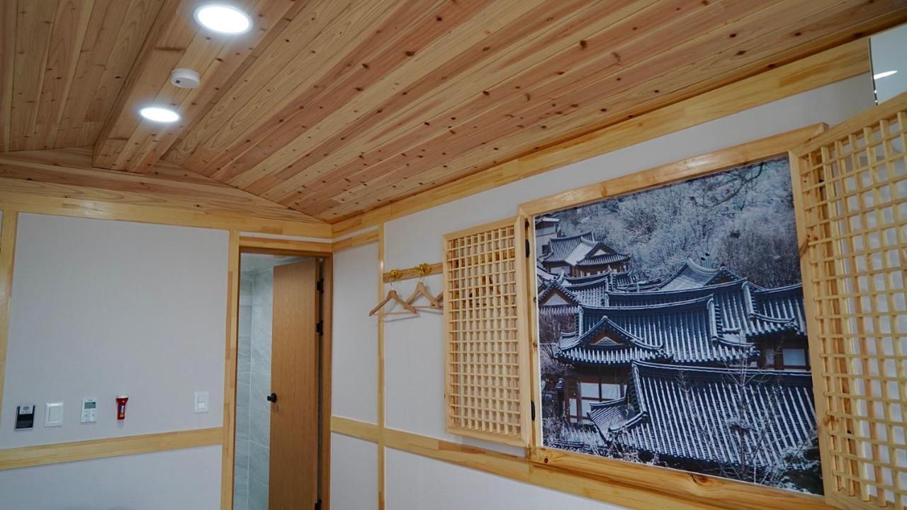 The Jeongga Vandrehjem Jeonju Eksteriør billede
